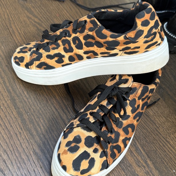 Leopard Print Platform Sneakers - Animal Print Lace-Up Shoes - Picture 6 of 6